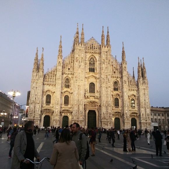 Meet your Posher, Sandra - Picture 1 of 1